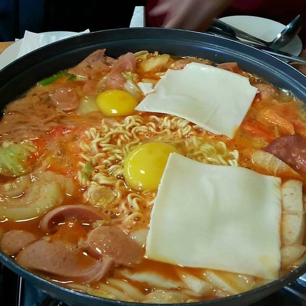 Das Foto wurde bei Jjang Korean Noodle &amp; Grill von ninna c. am 8/26/2016 aufgenommen