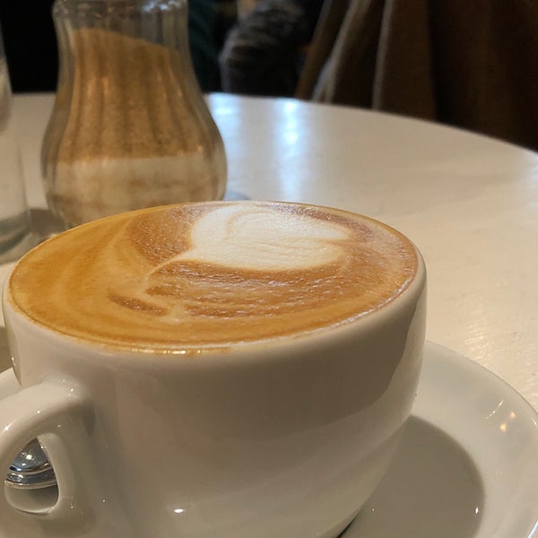 Das Foto wurde bei Blackburn Coffee von Tav am 1/20/2018 aufgenommen