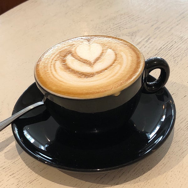 Foto tirada no(a) Blackburn Coffee por Tav em 3/11/2018