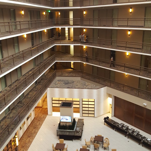 10/25/2017 tarihinde Diego M.ziyaretçi tarafından Embassy Suites by Hilton'de çekilen fotoğraf