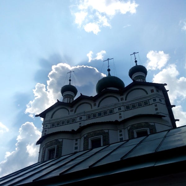 Николо Вяжищский монастырь осень