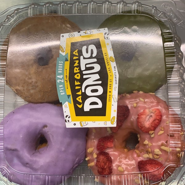 Foto tomada en California Donuts  por T.j. J. el 10/23/2021