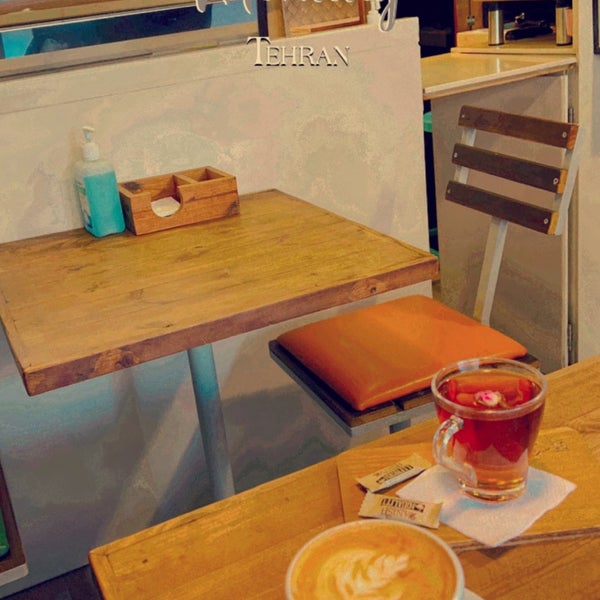 12/13/2021 tarihinde Maryam D.ziyaretçi tarafından Mélange Café | کافه ملانژ'de çekilen fotoğraf
