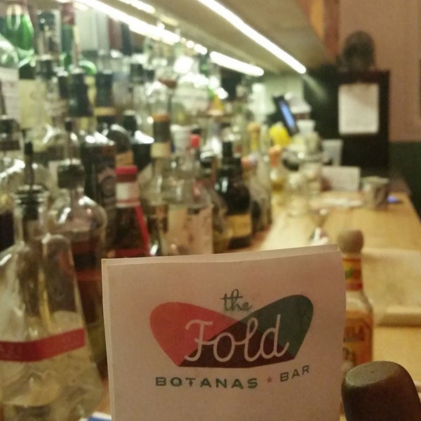 Das Foto wurde bei The Fold: Botanas &amp; Bar von Nina D. am 11/14/2014 aufgenommen