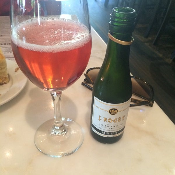 Breadwinner Cafe & Bakery Northpark Center 7 tips