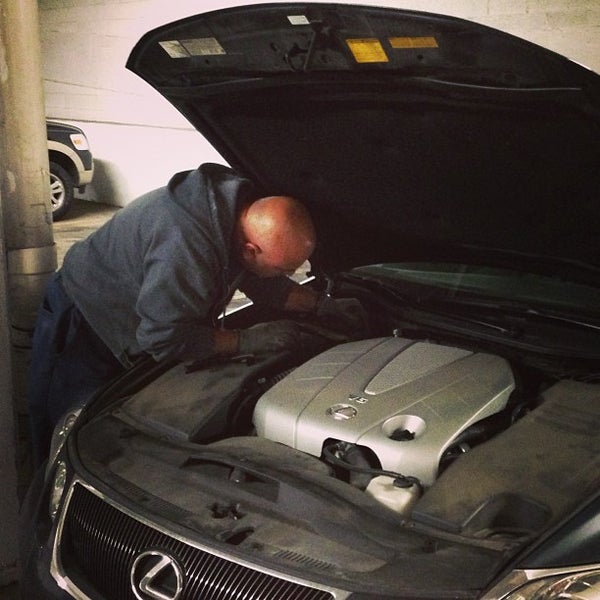 Littlefield Parking Garage Parking in Downtown Austin