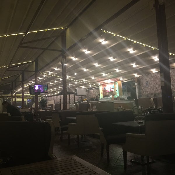 3/9/2016 tarihinde U.F.U.Qziyaretçi tarafından Sultanım Cafe &amp; Restaurant'de çekilen fotoğraf