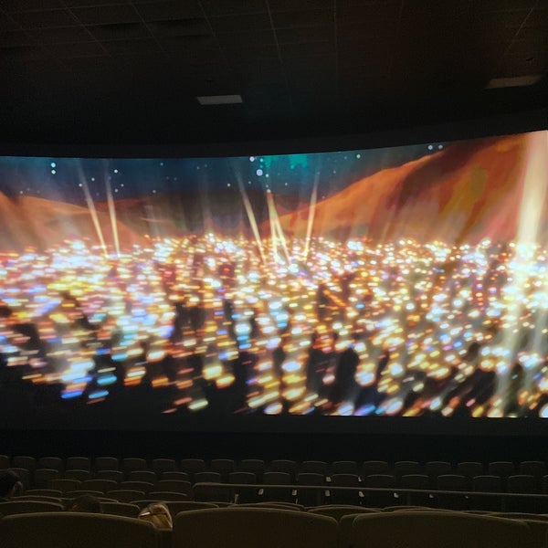 AMC Loews Plainville 20 Movie Theater in Plainville