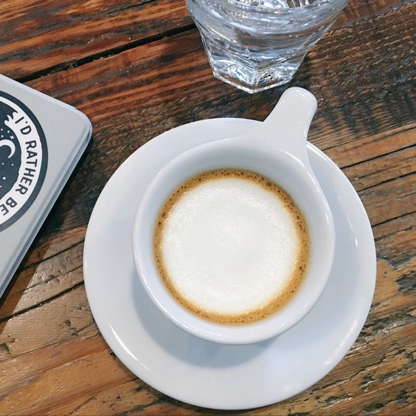 10/17/2018にMyra K.がStreet Bean Espressoで撮った写真