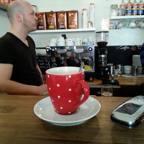 3/24/2014 tarihinde Micha E.ziyaretçi tarafından Café Jule'de çekilen fotoğraf