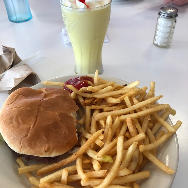 Steak 'n Shake 1580 Wabash Ave