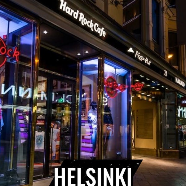 รูปภาพถ่ายที่ Hard Rock Cafe Helsinki โดย Serdar T. เมื่อ 10/30/2019