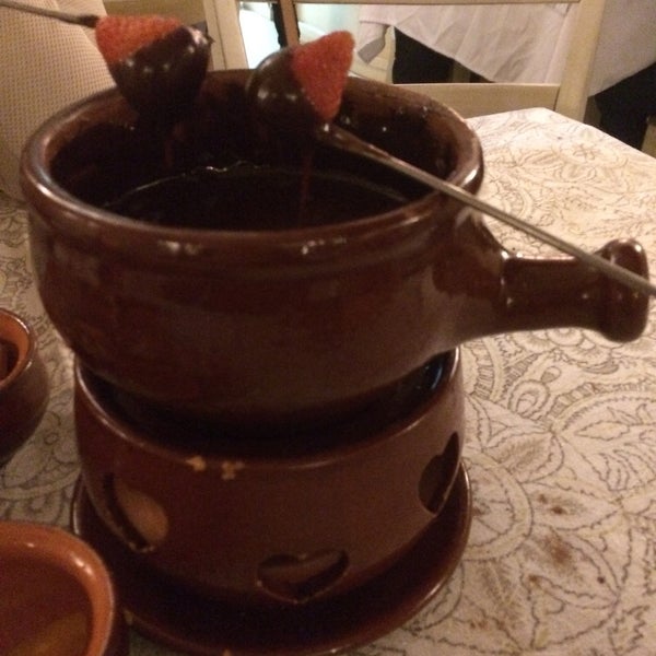 O melhor fondue que já comi em Gramado! Ingredientes de muita qualidade como Picanha Filé. Atendimento excelente!