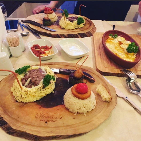 Photo prise au Mercan-i Restaurant par Özlem G. le3/26/2016