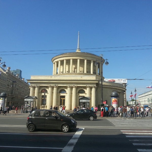 Магазины Метро Восстания