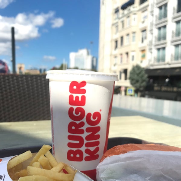 Foto tomada en Burger King  por Toprak el 9/2/2021