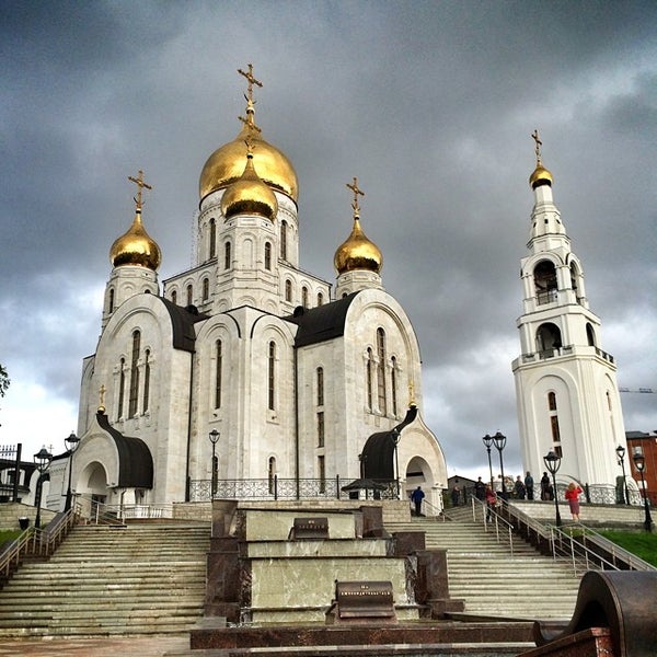 Ханты Мансийск гимназия храм Воскресения Христова
