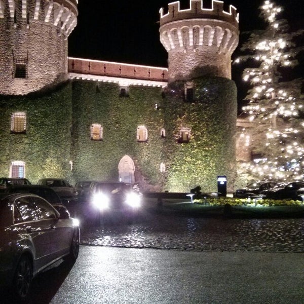 Foto tirada no(a) Casino Castell de Peralada por Tere R. em 1/1/2014