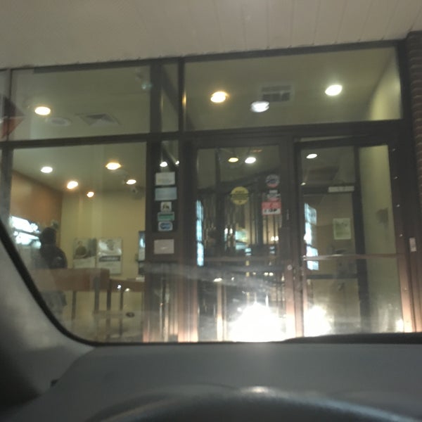 Caisse populaire Desjardins Bank in Fabreville