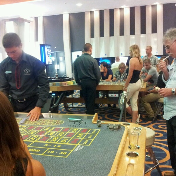 Photo taken at Platinum Casino &amp; Hotel by Владимир В. on 7/26/2013