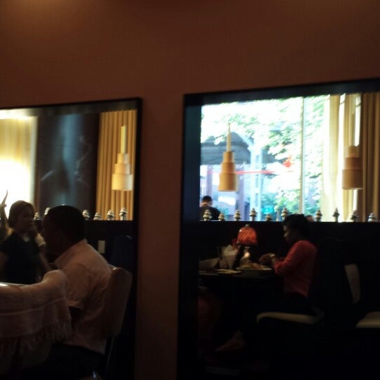 Photo taken at Bangkok Joe&#39;s Thai Restaurant &amp; Dumpling Bar by Carrie D. on 6/15/2013