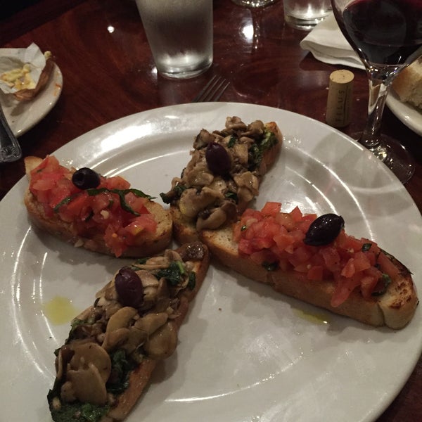 Photo taken at Spiazzo Ristorante by Max O. on 7/14/2015