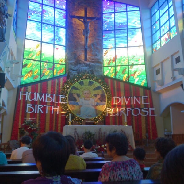 Photo taken at Catholic Church of St. Francis Xavier by Crisper Deo Q. on 12/24/2013