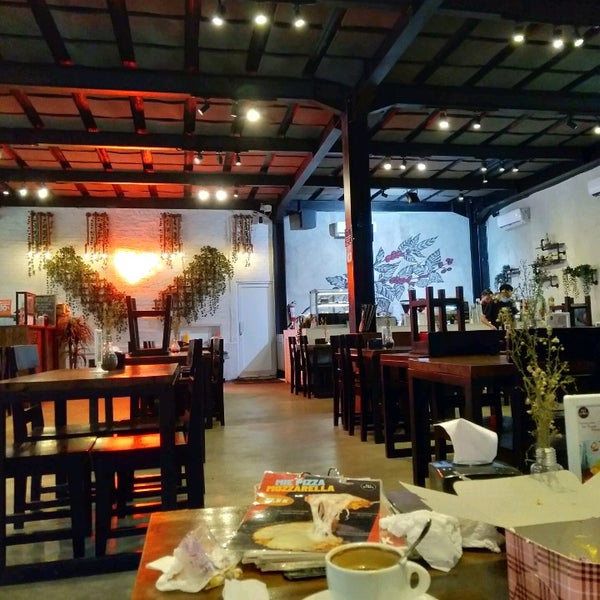 ali kopi cafe & roastery