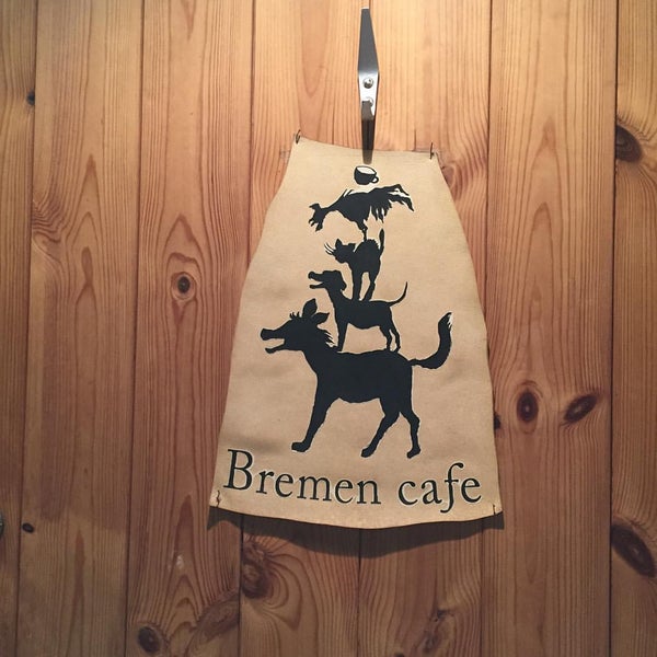 Foto tirada no(a) Bremen cafe por Star K. em 12/11/2015