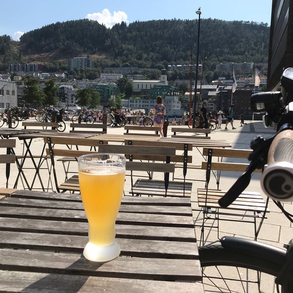 Photo taken at Bergen Kaffebrenneri by Steinmb on 7/27/2019