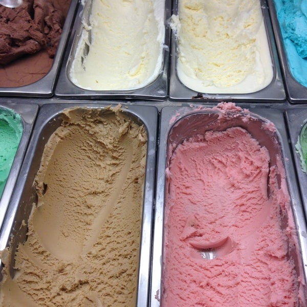 Cold Stone Creamery Ice Cream Parlor in Tucson