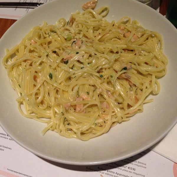Great service! First time here ! I will be coming back! Had the pasta with salmon! Really good:)