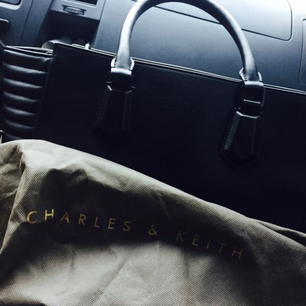 Charles Keith Outlet Store Shoe Store In City Of Santa Rosa