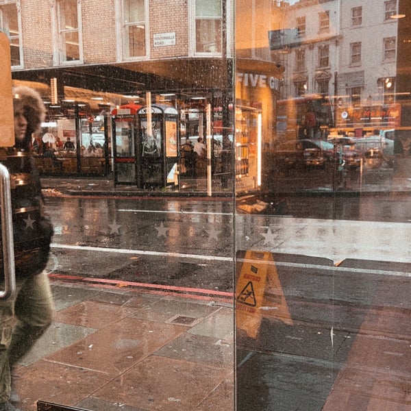 Starbucks Caledonian 37 tips from 4852 visitors