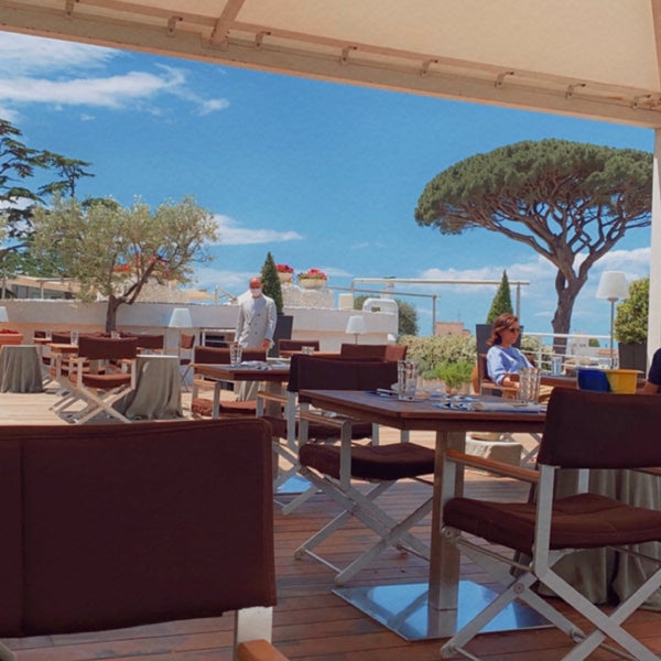 Das Foto wurde bei Capri Palace Hotel &amp; Spa von Herself 80’s . am 6/10/2022 aufgenommen