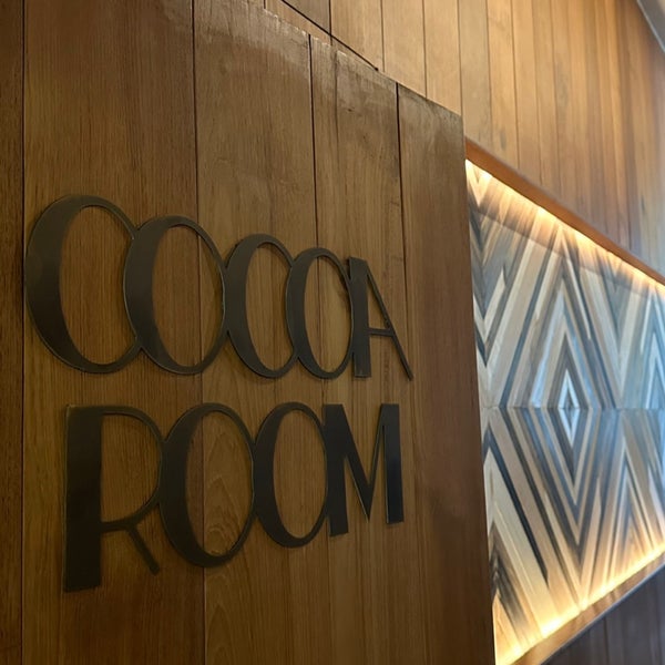 Foto diambil di Cocoa Room oleh M . pada 10/1/2023