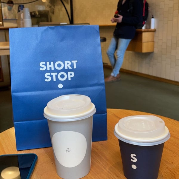 8/12/2022에 F💎님이 Shortstop Coffee &amp; Donuts에서 찍은 사진