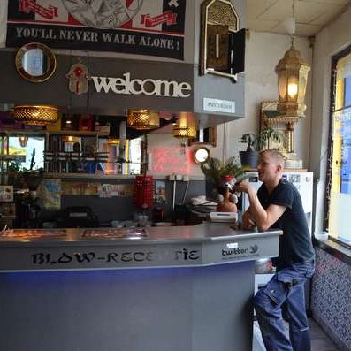 11/12/2013 tarihinde Coffeeshop IBIZA Amsterdamziyaretçi tarafından Coffeeshop IBIZA Amsterdam'de çekilen fotoğraf