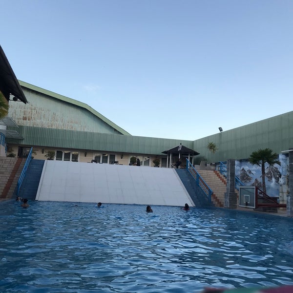 Swimming Pool Bumi Senyiur Hotel Samarinda Kalimantan Timur