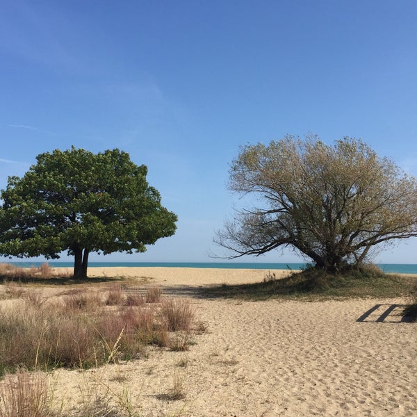 10/8/2015 tarihinde Jen P.ziyaretçi tarafından Illinois Beach State Park'de çekilen fotoğraf