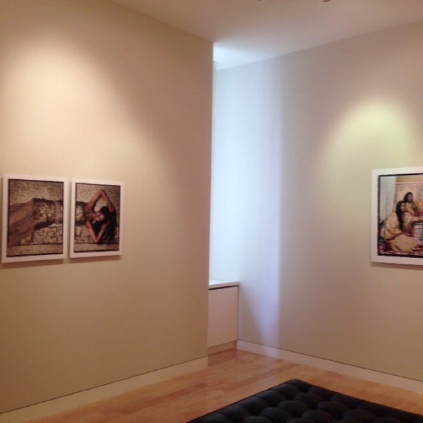 Edwynn Houk Gallery - Art Gallery in New York