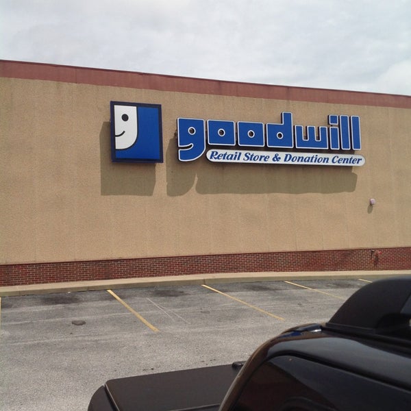 Goodwill Retail Store 2 tips from 164 visitors