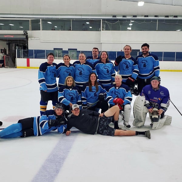 Kensington Valley Ice House Hockey Stadium