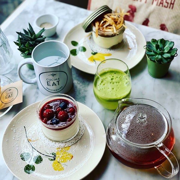 I recommend highly Cucina Eat restaurant in Paris 7th district as it’s such a cozy gem with a home feeling and authentic fresh produce of the day with many veggie options, detox juices, organic coffee