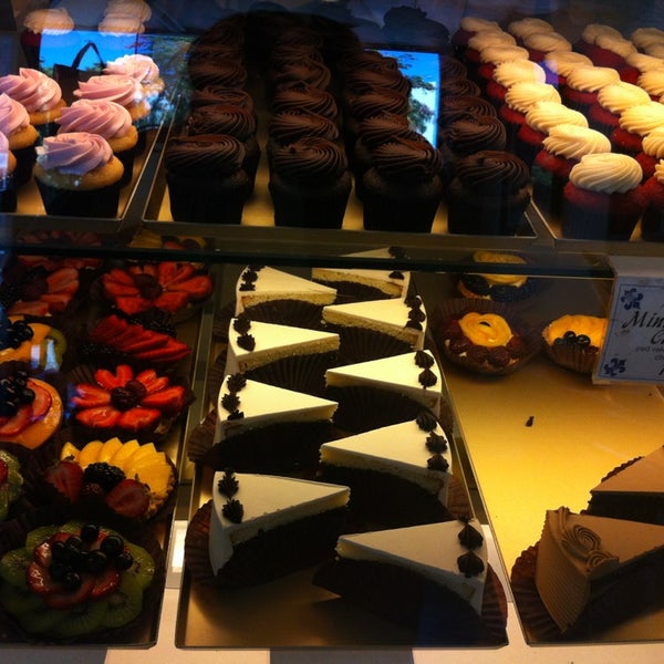Photo taken at La Farine Boulangerie Patisserie by Shirley P. on 6/21/2013