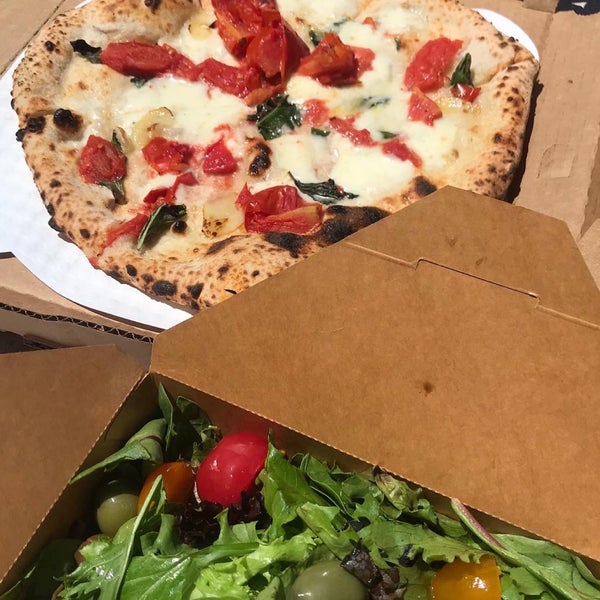 Foto tirada no(a) Spacca Napoli Pizzeria por Kate K. em 7/21/2020