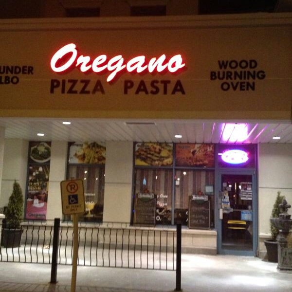 Oregano Pizza & Pasta 1110909 Yonge St.