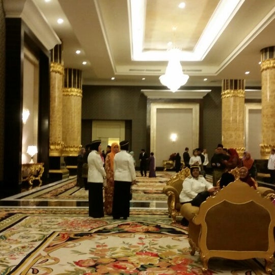 Photos At Balairong Seri Istana Negara Baru