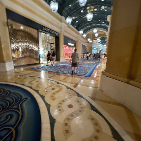 Fendi bellagio clearance