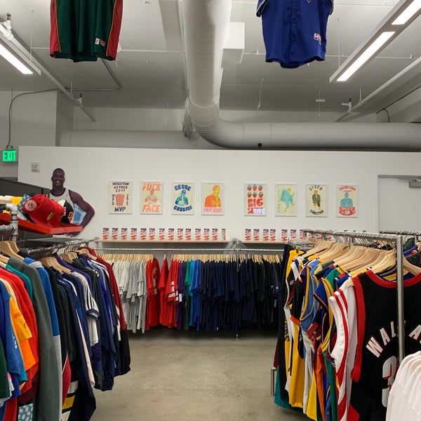 Секонд спортивной одежды